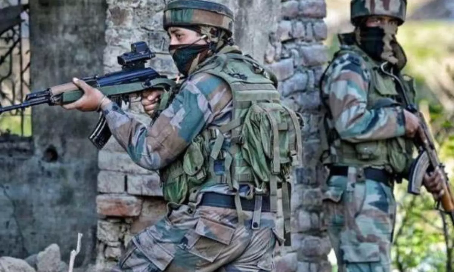 Two militants CRPF trooper killed in J&K gunfight