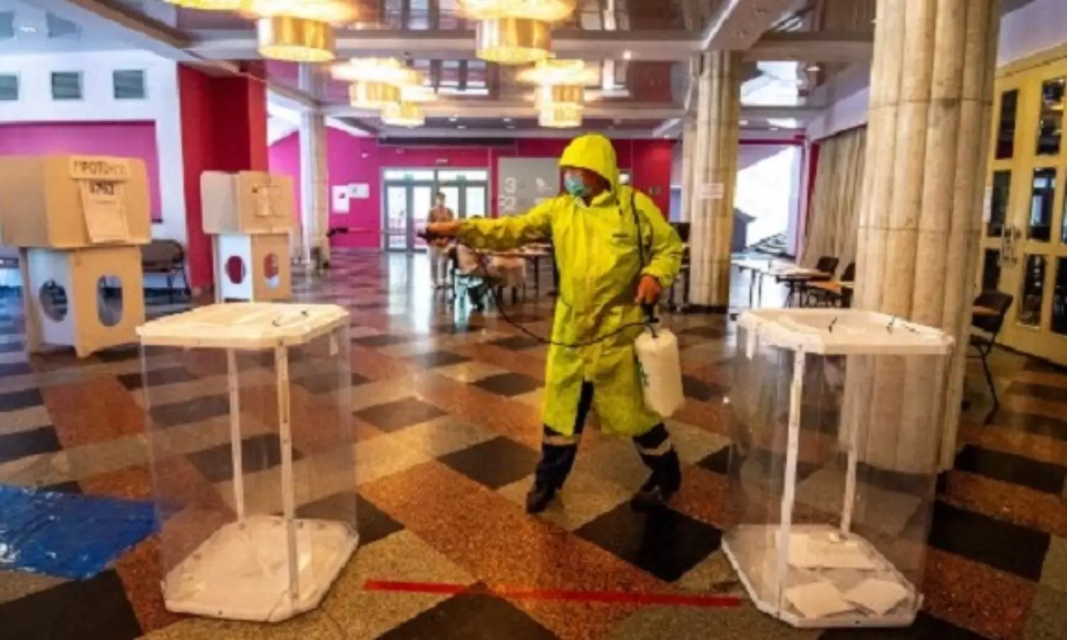 Russia constitutional amendments vote begin