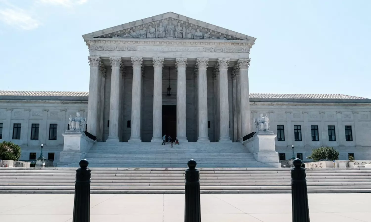 US SC limits legal rights of undocumented migrants