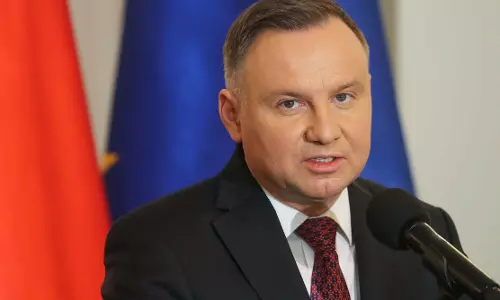 Polish president wins 1st round, faces runoff with centrist