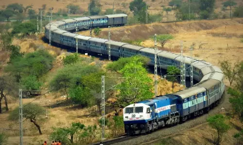 Railways sticks to zero fatality claim as NITI Aayog doubts data