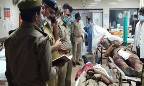 Eight policemen killed by gangster in Kanpur