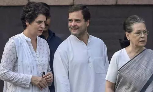 After Rahul quit, Priyanka was ready to work under non-Gandhi chief