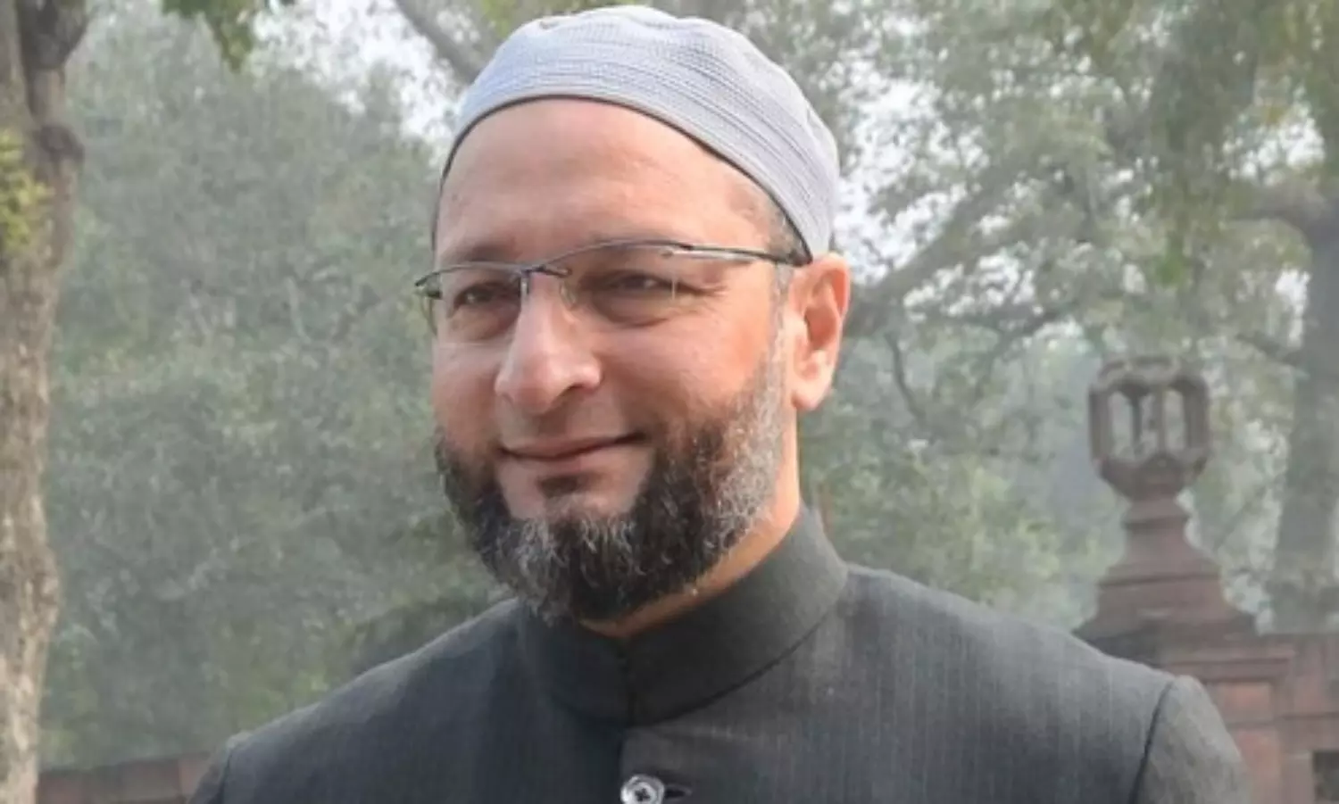 Restore razed mosques, Owaisi urges KCR