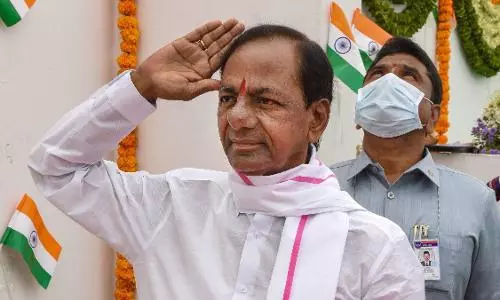 As anti-govt sentiments soar, KCR to convene non-NDA parties meeting