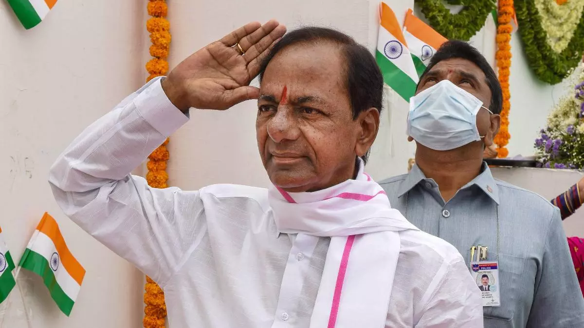 As anti-govt sentiments soar, KCR to convene non-NDA parties meeting