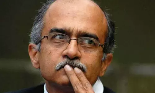 SC decides to hear Prashant Bhushans 2009 contempt case