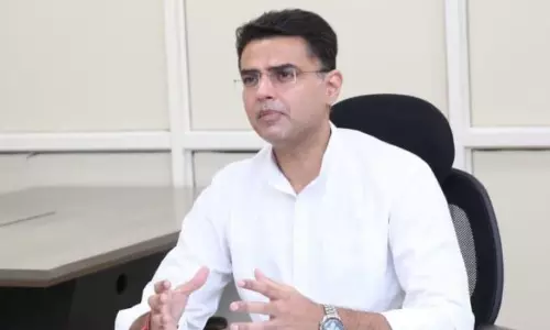 Rajasthan Crisis ; Amid conciliation talks in, Cong leaders hint at Rahul-Pilot meet