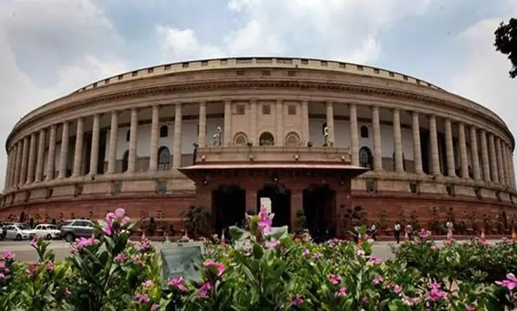 Opposition MPs protest in Parliament complex against undemocratic manner of the Govt