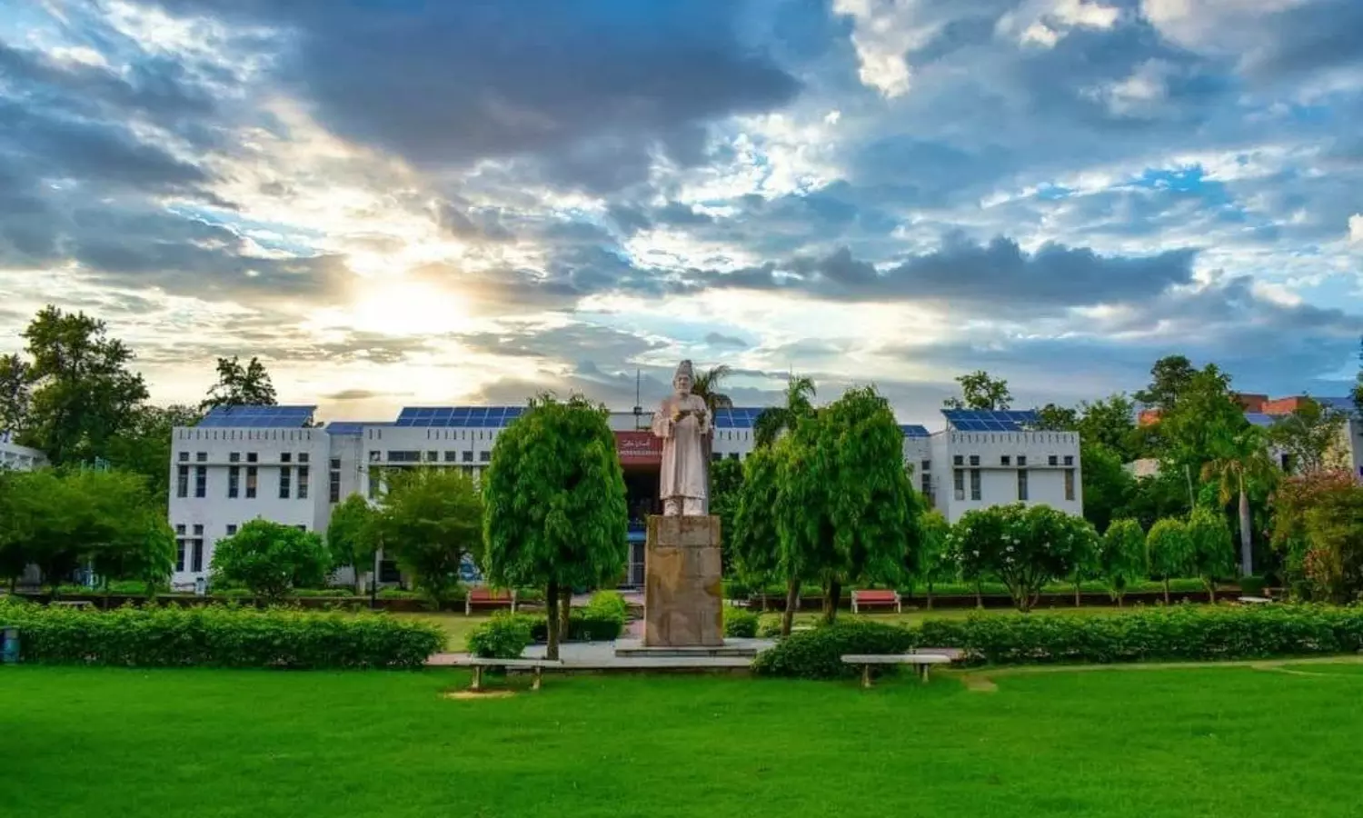 Bloody Kashmiri, chant Modi Modi, CAH documents ruthless police assault in JMI and AMU