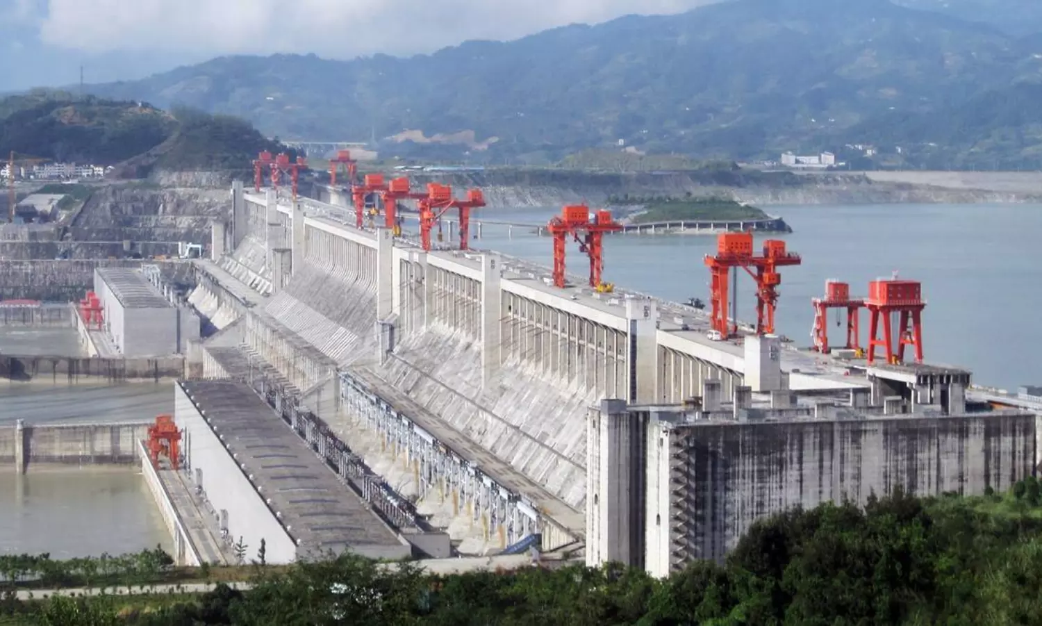Chinas massive Three Gorges Dam, built on Yangtze River, to face largest-ever flood
