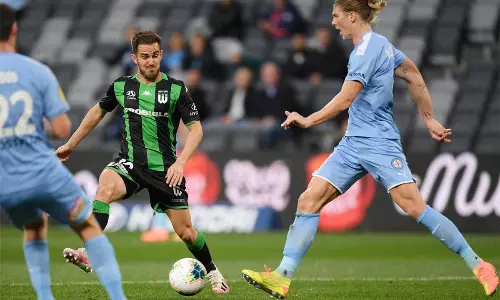 Sydney FC chases historic 5th Grand Final title in A-League