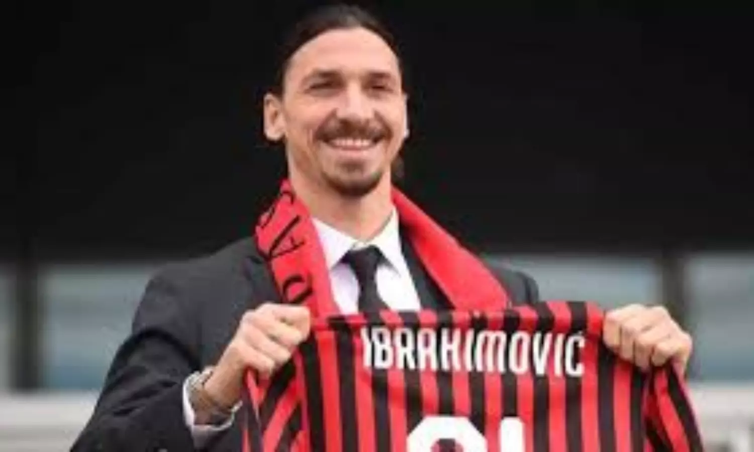 Ibrahimovic signs one-season deal with AC Milan