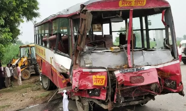 30 migrant labourers injured in bus accident in UP