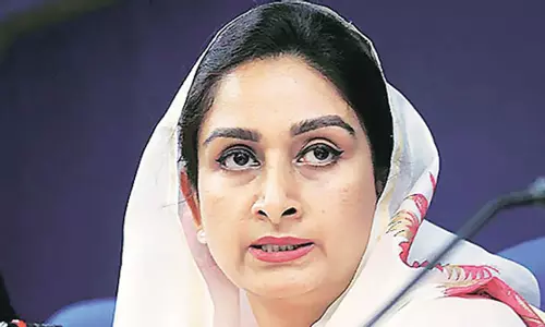 SADs Union Minister Harsimrat Kaur Badal quits cabinet protesting farm bills