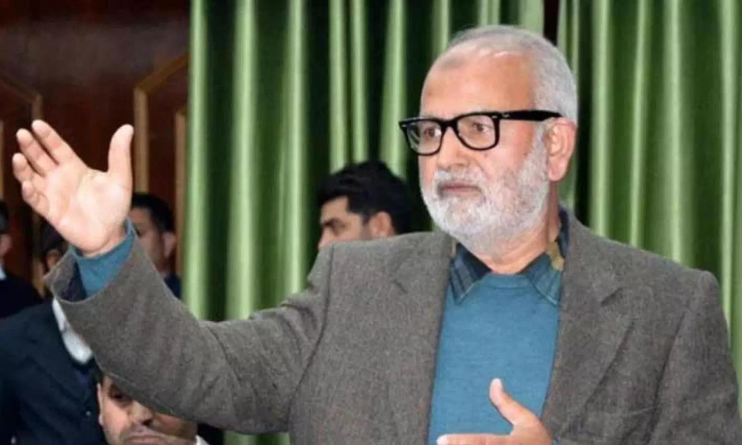 Kashmir: PDP leader Naeem Akhtar released from detention