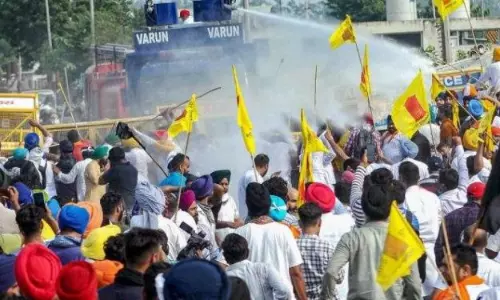 Rising above party lines, farmers protest against Farm Bills in Punjab, Haryana