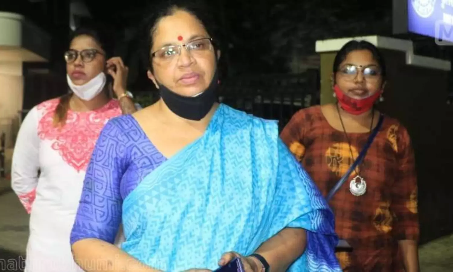 Non-bailable offence registered against Bhagyalakshmi and others for manhandling Vijay P. Nair