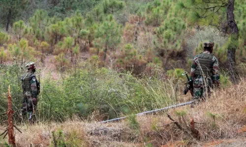 Pak resorts to unprovoked ceasefire violation on LoC