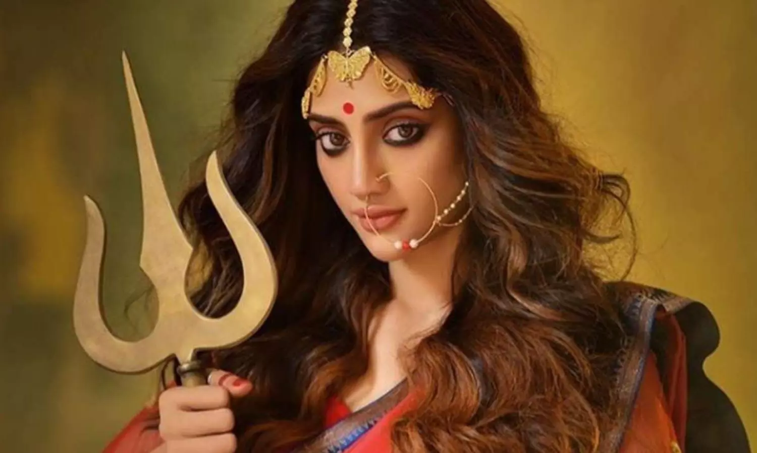 Deoband cleric asks Nusrat to apologise for her Durga post