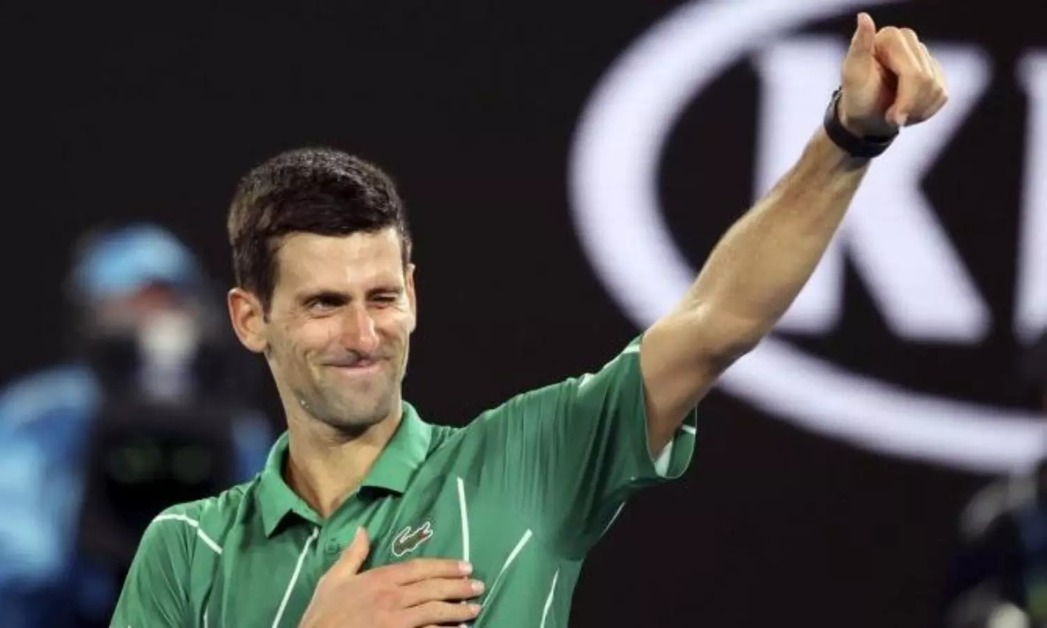 French Open: Djokovic advances, Muguruza crashes out