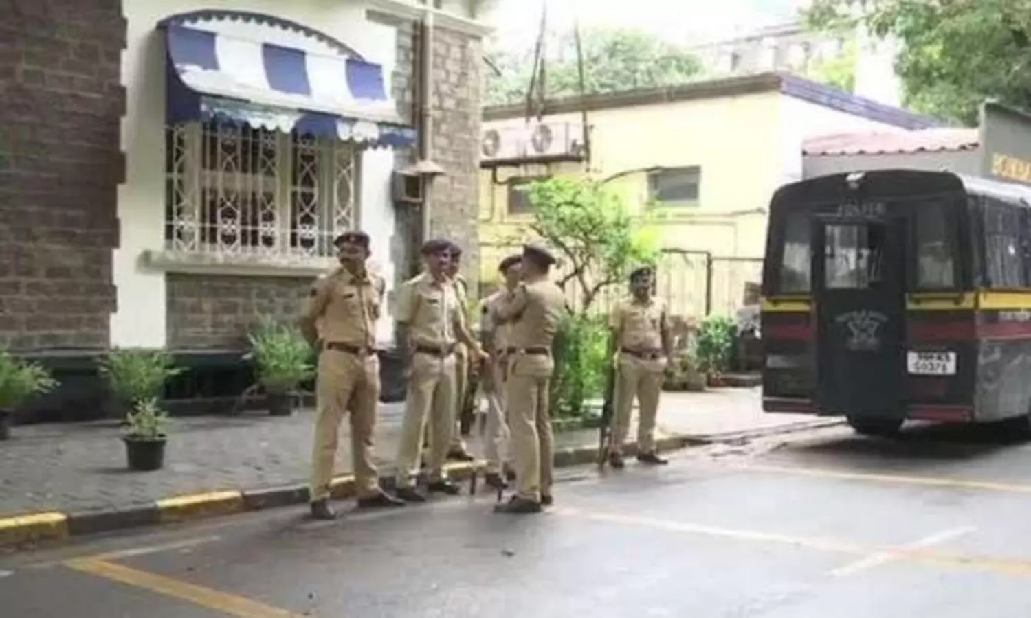 3 cops suspended after Unnao rape victims nephew goes missing
