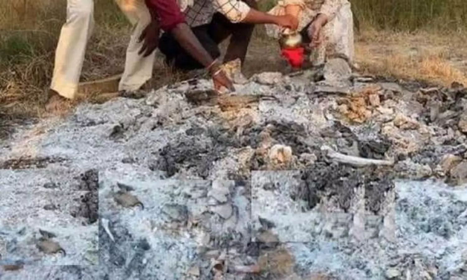 Family will not immerse ashes of Hathras victim