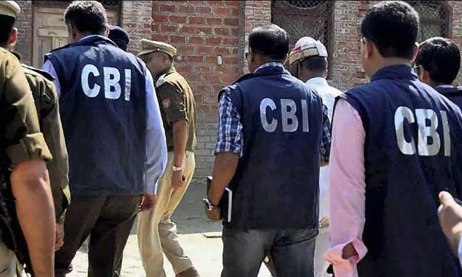 Centre directs CBI to take over Hathras probe