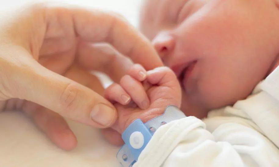 No Clinical Evidence of Vertical Transmission of COVID-19 from Mother to Newborn: Study No Clinical Evidence of Vertical Transmission of COVID-19 from Mother to Newborn: Study