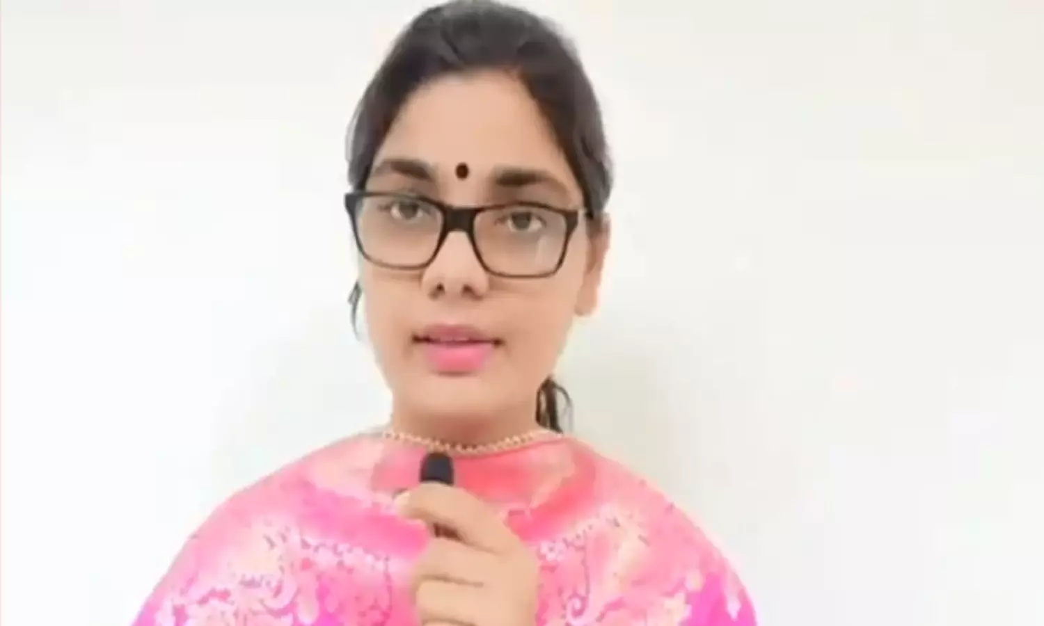 Sneha Rathor hits back at NDA with new song