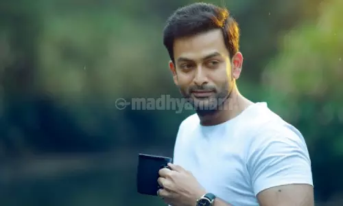 Actor Prithviraj tests positive for COVID-19