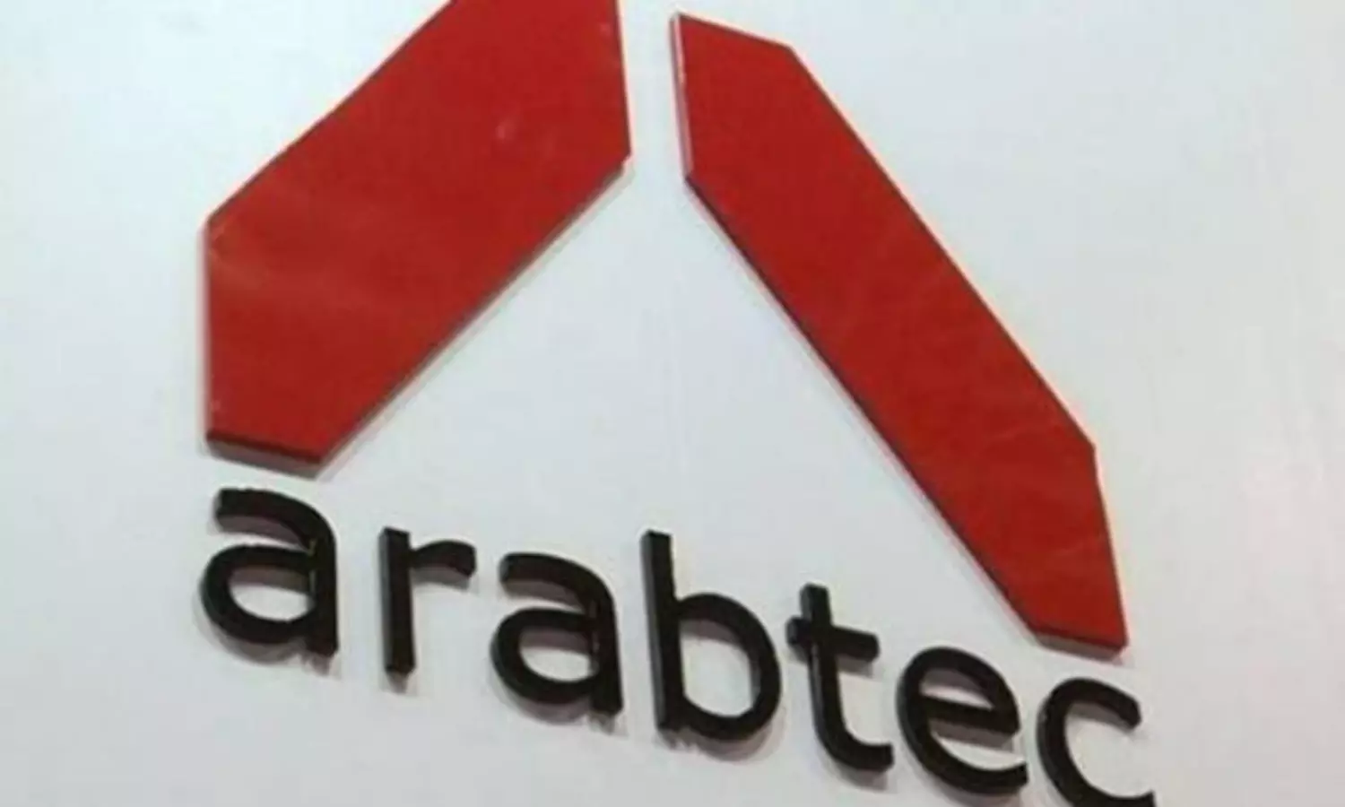 Burj Khalifa builder Arabtec to close; thousands of expatriates may lose jobs