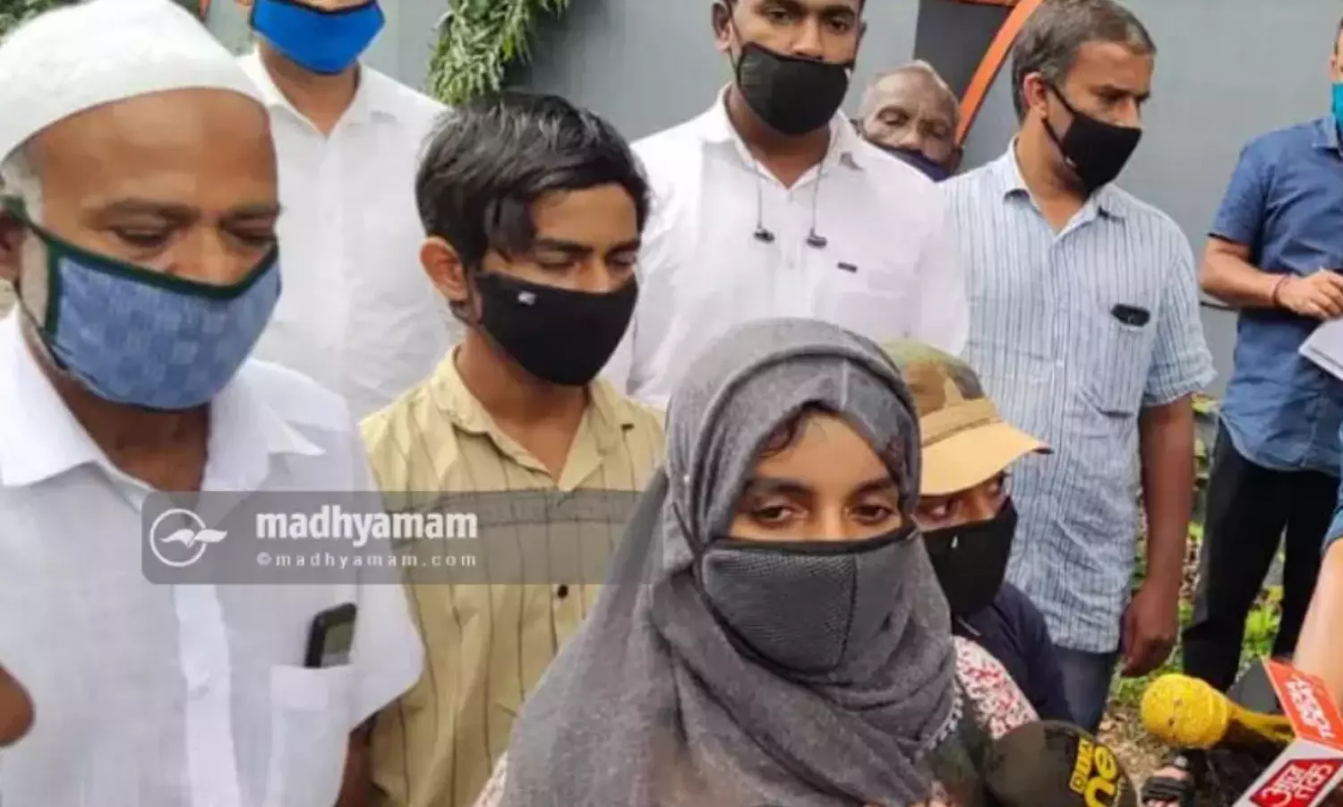 Arrested journalist Siddique Kappans wife Raihanath seeks Rahul Gandhis intervention