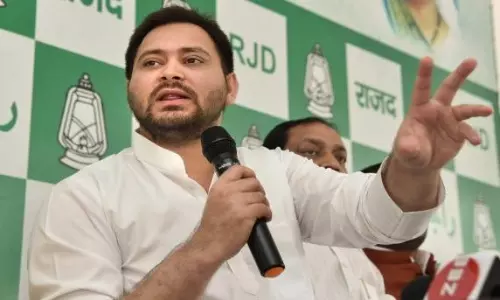 RJDs tall job promise draws crowds in Bihar