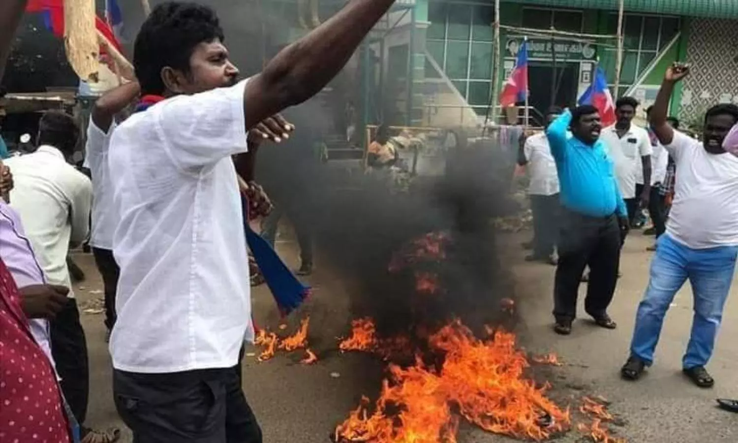 #RejectManu and #BanManusmriti storm in Twitter after Tamil Nadu MPs alleged remarks on Manusmriti go viral