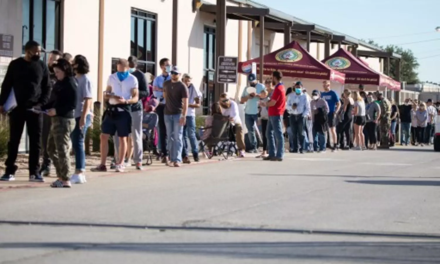 Over 9mn Texans cast ballots early, surpassing total votes in 2016 election
