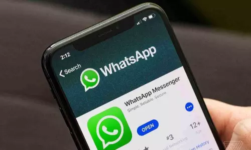 WhatsApp set to roll out disappearing messages feature