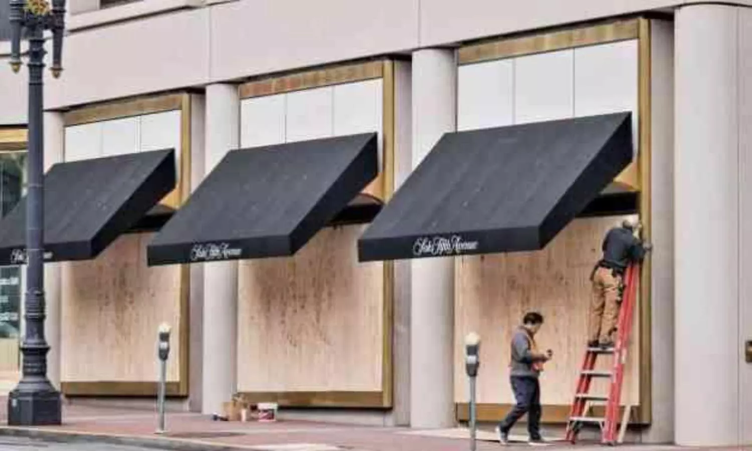 US retailers cautious in fear of election violence