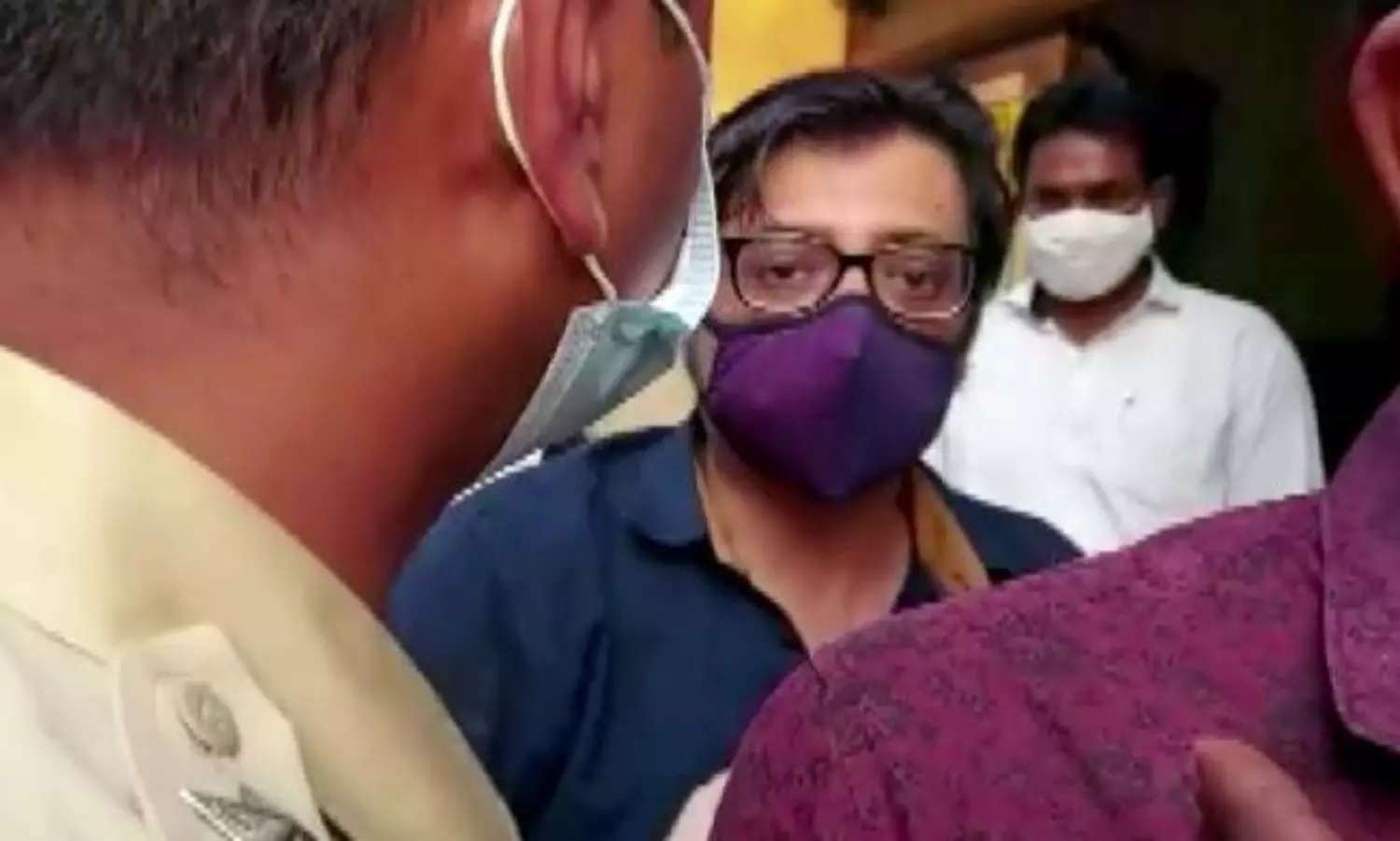 Arnab Goswami remanded to judicial custody; Lawyer approaches NHRC