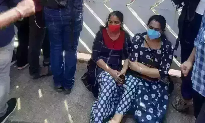 Bineeshs close kin protest outside his residence as ED raid continues