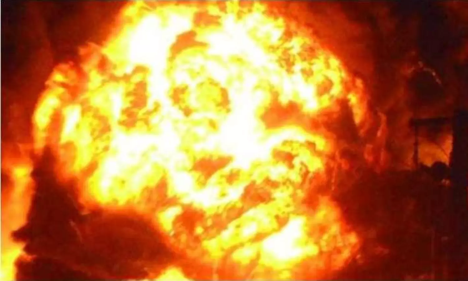 1 killed in Delhi blaze; 205 fire calls made on Diwali