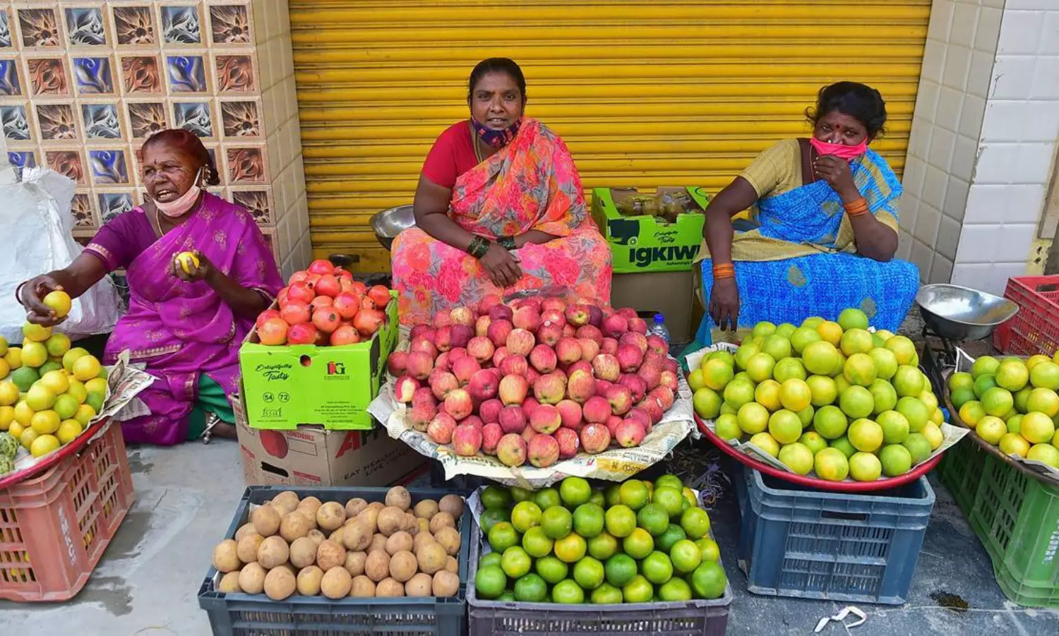 COVID-19: Vegetable prices expected to soar as Chennai vegetable hub closes shops