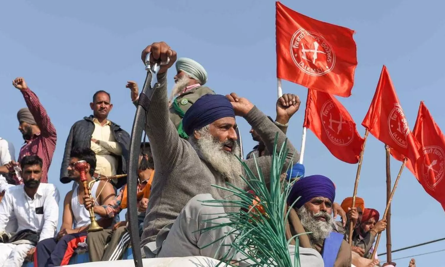 Farmer leaders call meeting before talks with Centre