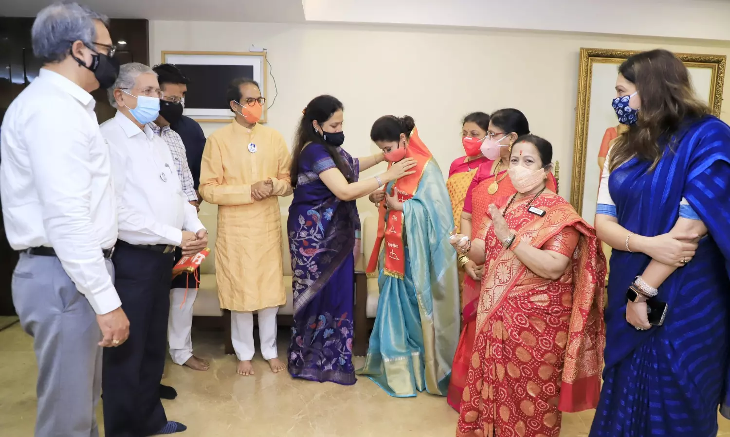 Year after quitting Congress,  Bollywood actress Urmila Matondkar joins Shiv Sena