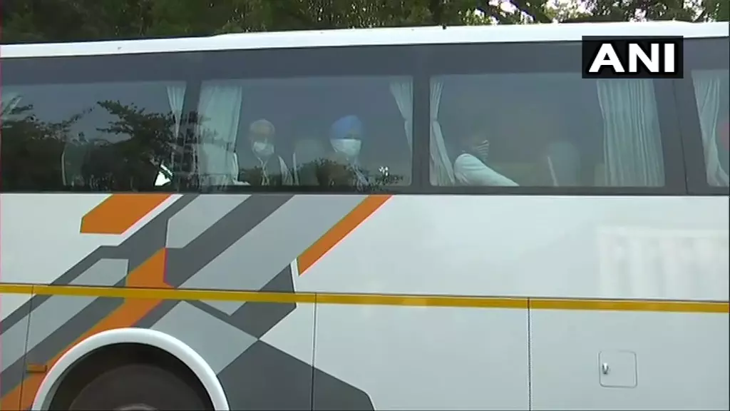 Farmer leaders reach Vigyan Bhawan Farmer leaders reach Vigyan Bhawan