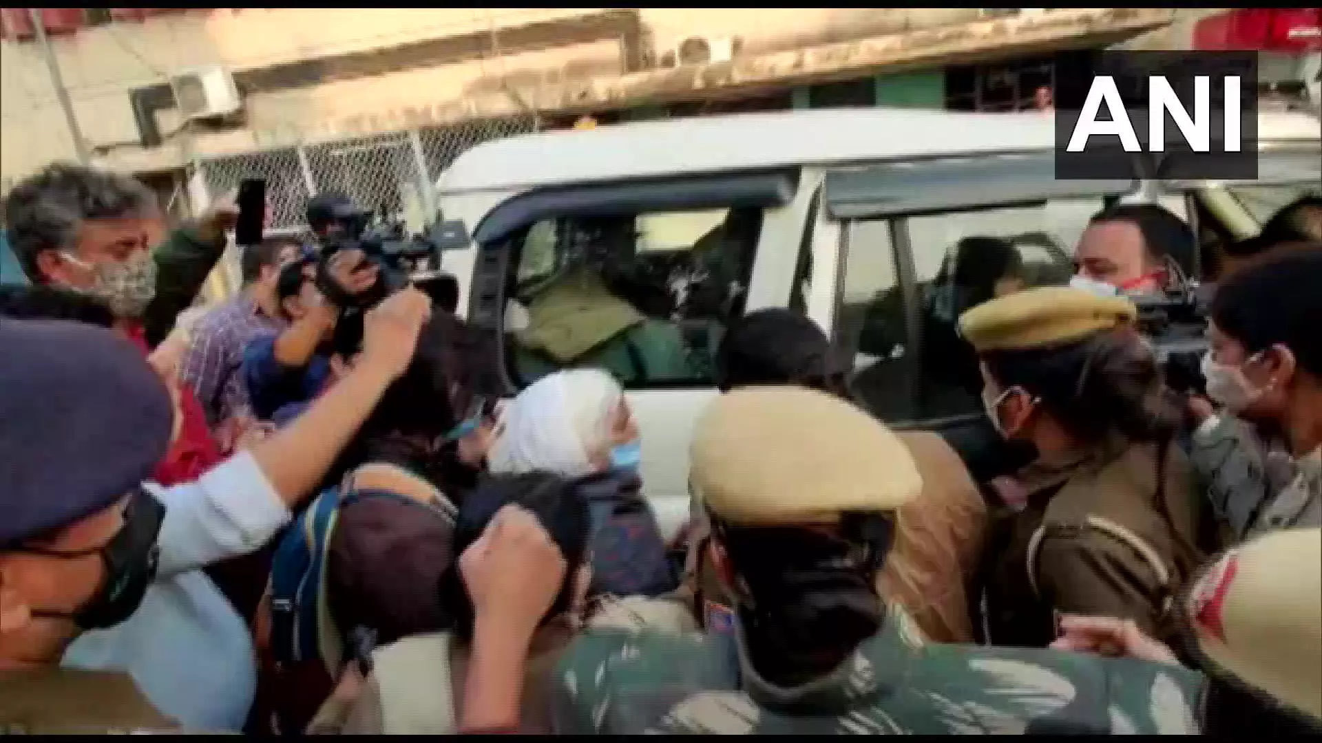 Police detain Shaheen Bagh activist Bilkis Dadi who was about to join farmers protest Police detain Shaheen Bagh activist Bilkis Dadi who was about to join farmers protest