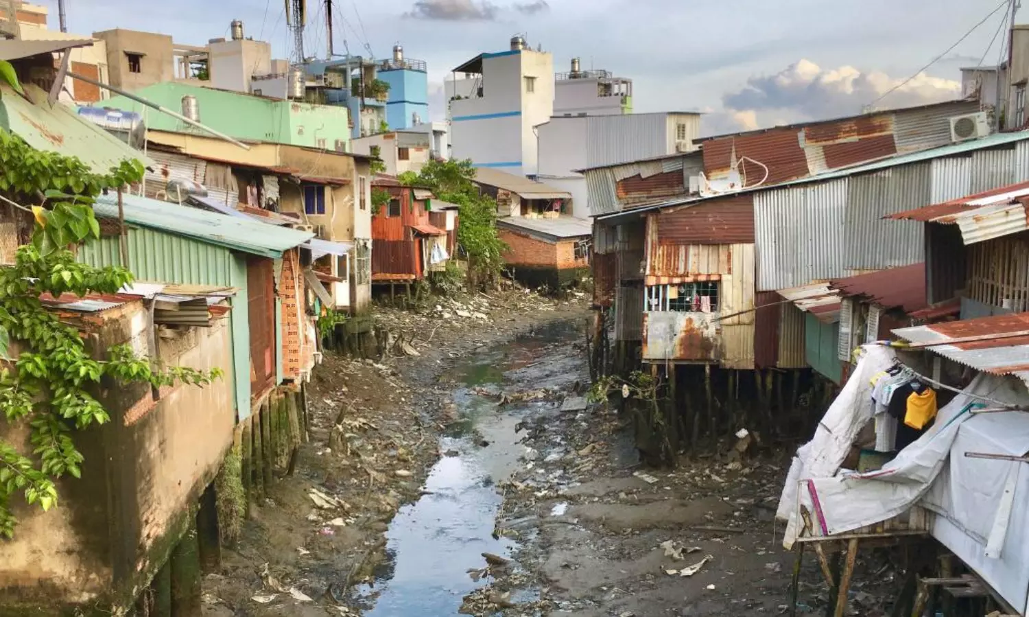 UN study says pandemic could force 1 billion people into extreme poverty by 2030