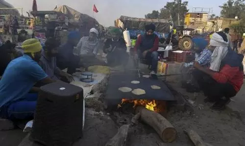 As farmers intensify protest, Centre reiterates anti-national tirade