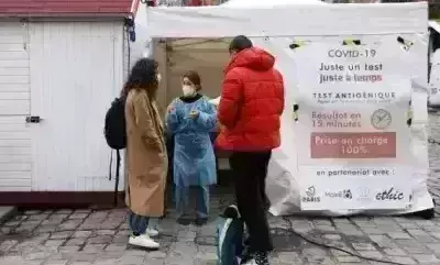 78-yr-old receives 1st dose of covid 19 vax in France