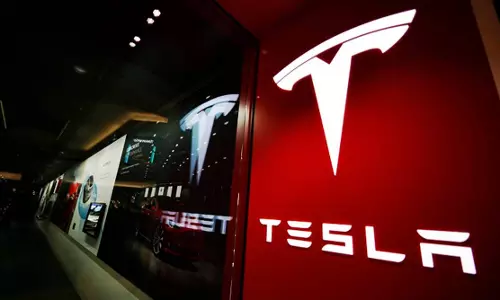 Tesla delivers around 1 mn vehicles in 2021